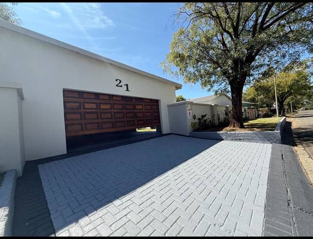 3 BEDROOM HOUSE FOR SALE IN VANDERBIJLPARK SE 1